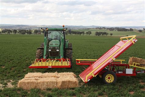 small square hay bale accumulators